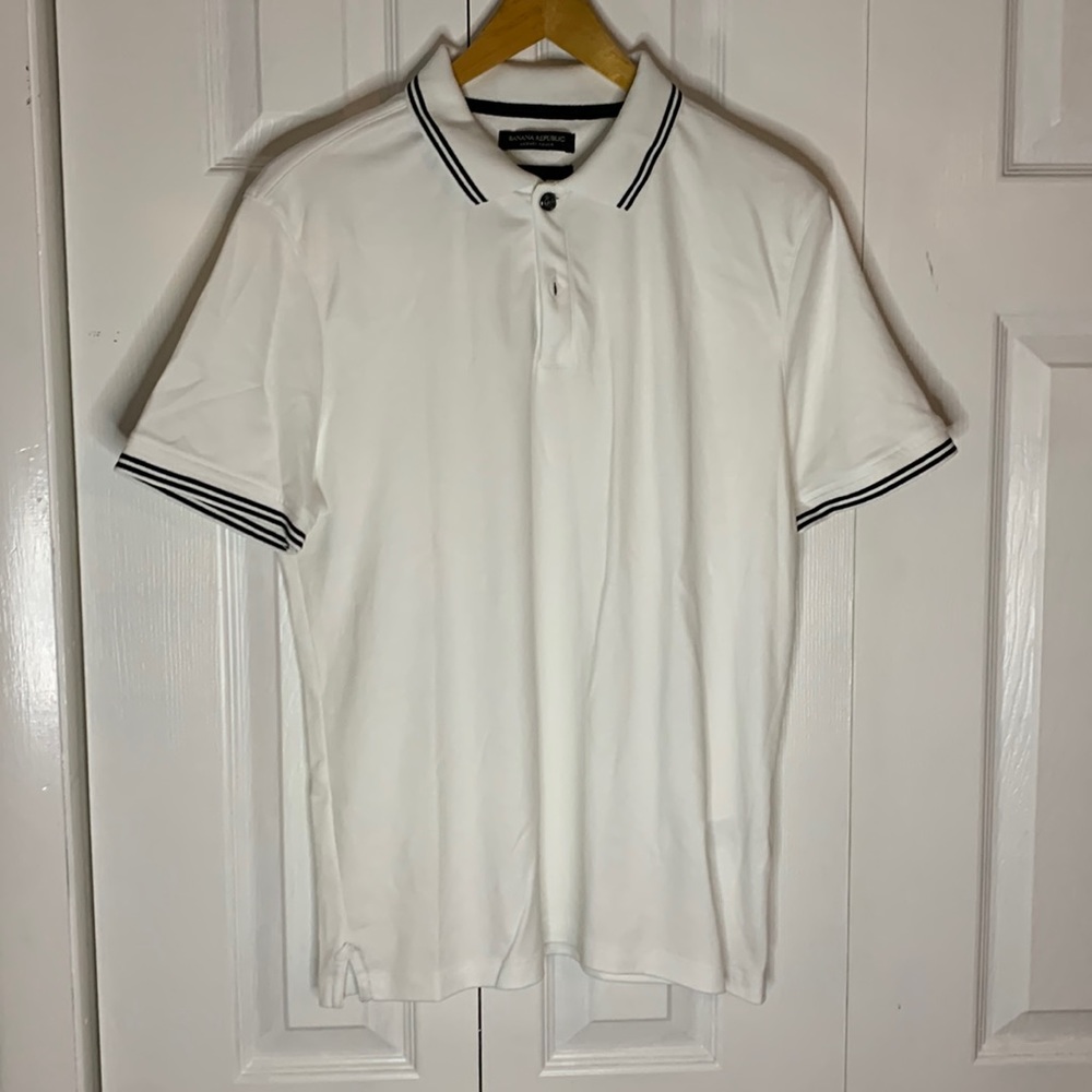 Banana Republic Slim Fit Polo (M) - Luxury Touch